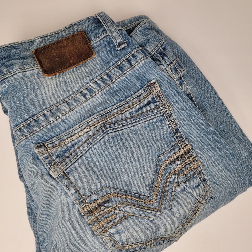 BKE Tyler Straight Leg Mens 31L Light Blue Wash Excellent Contrast Stitch Jeans
